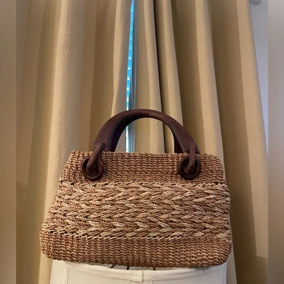 Vintage Woven Straw Handbag Wood Handle Coastal Beach Summer Tote - Picture 6 of 16